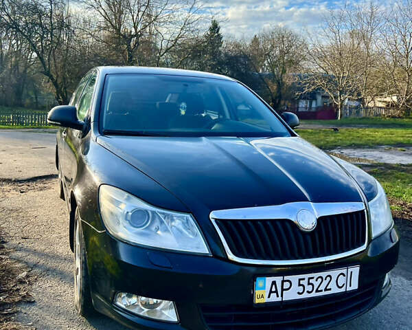Черный Шкода Октавия, объемом двигателя 1.8 л и пробегом 328 тыс. км за 6300 $, фото 2 на Automoto.ua