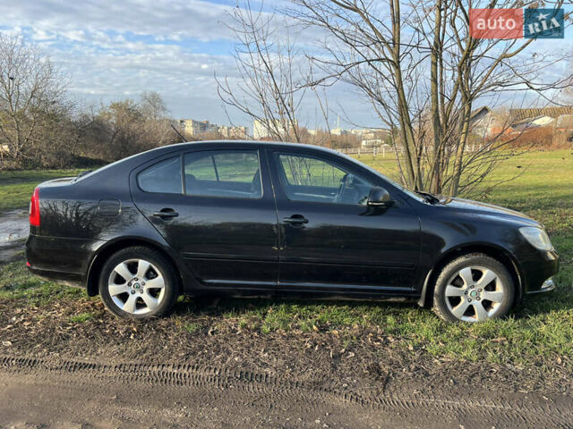 Черный Шкода Октавия, объемом двигателя 1.8 л и пробегом 328 тыс. км за 6300 $, фото 3 на Automoto.ua