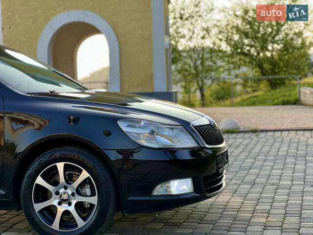 Чорний Шкода Октавія, об'ємом двигуна 1.6 л та пробігом 261 тис. км за 7900 $, фото 2 на Automoto.ua