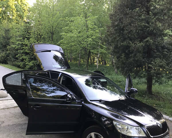 Чорний Шкода Октавія, об'ємом двигуна 1.6 л та пробігом 262 тис. км за 8100 $, фото 9 на Automoto.ua