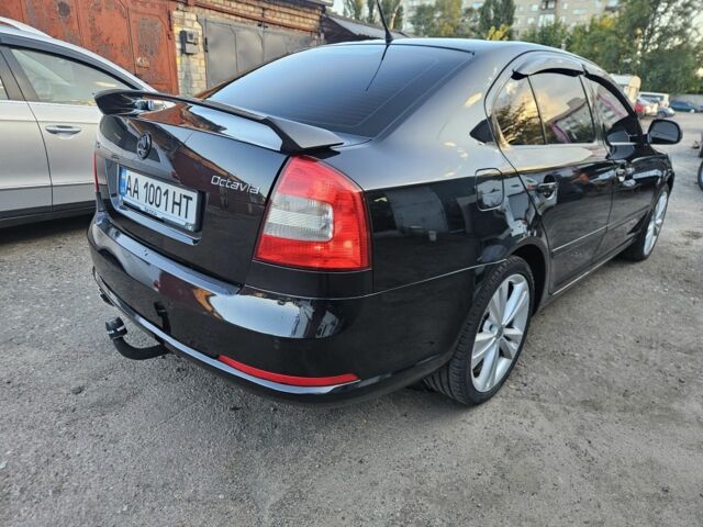 Черный Шкода Октавия, объемом двигателя 2 л и пробегом 253 тыс. км за 10000 $, фото 5 на Automoto.ua