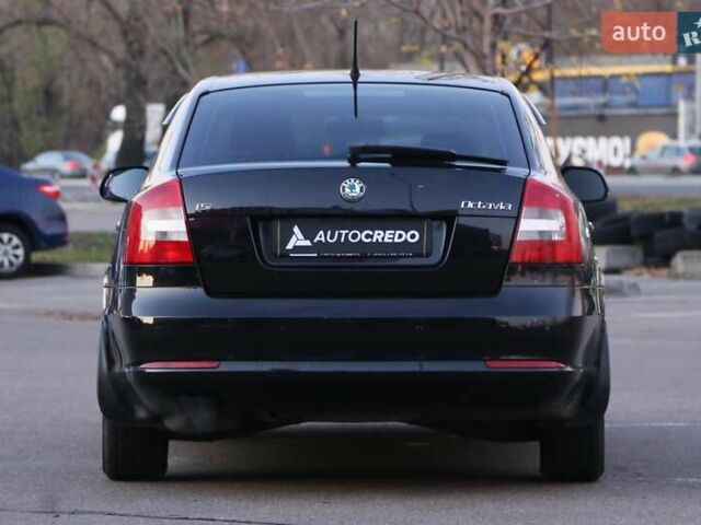 Черный Шкода Октавия, объемом двигателя 1.8 л и пробегом 201 тыс. км за 8300 $, фото 5 на Automoto.ua