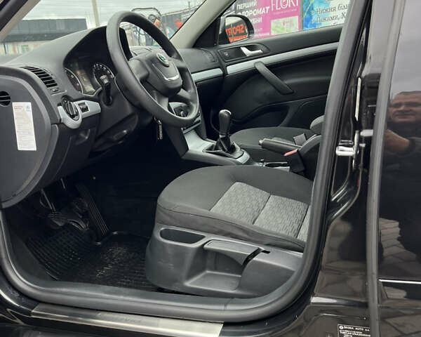 Чорний Шкода Октавія, об'ємом двигуна 1.6 л та пробігом 167 тис. км за 8150 $, фото 25 на Automoto.ua