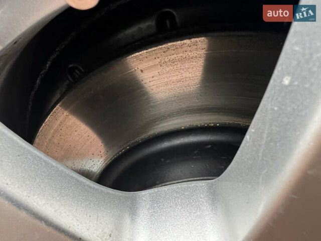 Черный Шкода Октавия, объемом двигателя 1.6 л и пробегом 117 тыс. км за 8999 $, фото 42 на Automoto.ua