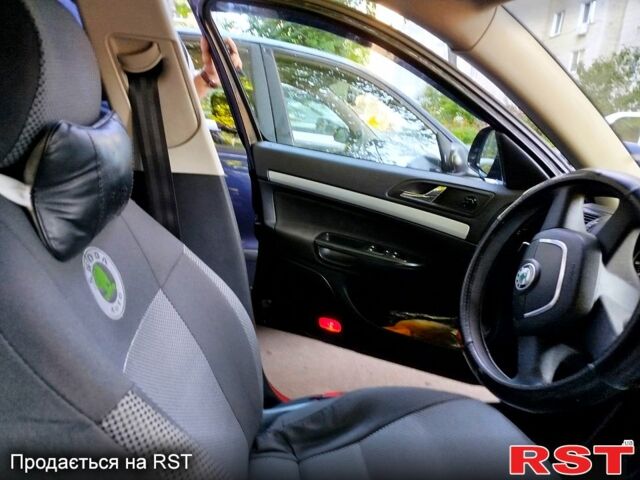 Черный Шкода Октавия, объемом двигателя 1.8 л и пробегом 150 тыс. км за 6800 $, фото 5 на Automoto.ua