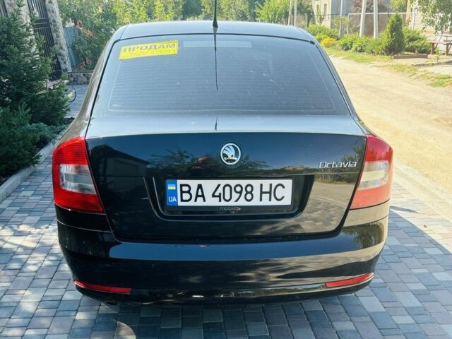 Черный Шкода Октавия, объемом двигателя 1.2 л и пробегом 250 тыс. км за 6500 $, фото 4 на Automoto.ua