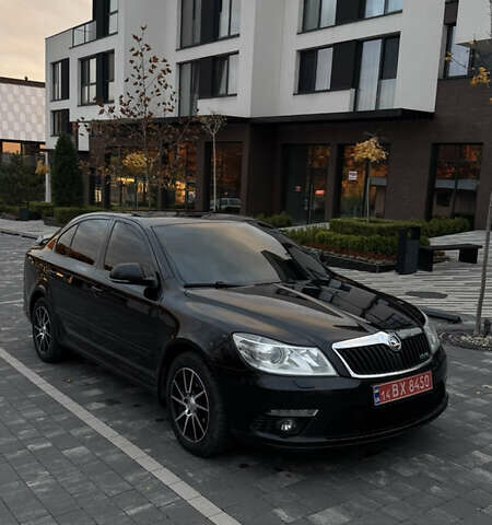 Черный Шкода Октавия, объемом двигателя 1.97 л и пробегом 267 тыс. км за 10500 $, фото 7 на Automoto.ua