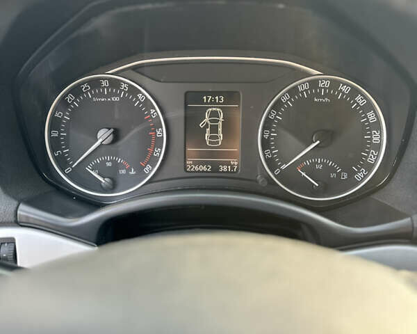 Черный Шкода Октавия, объемом двигателя 1.6 л и пробегом 226 тыс. км за 7900 $, фото 8 на Automoto.ua