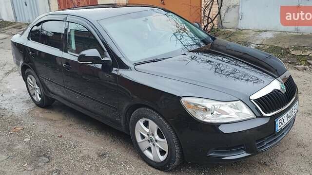 Чорний Шкода Октавія, об'ємом двигуна 1.6 л та пробігом 279 тис. км за 7200 $, фото 5 на Automoto.ua