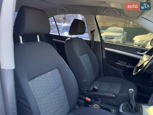 Черный Шкода Октавия, объемом двигателя 1.6 л и пробегом 230 тыс. км за 6999 $, фото 20 на Automoto.ua