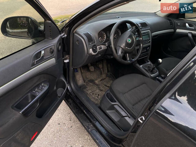 Чорний Шкода Октавія, об'ємом двигуна 1.97 л та пробігом 296 тис. км за 7000 $, фото 8 на Automoto.ua