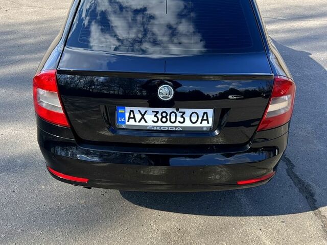 Черный Шкода Октавия, объемом двигателя 1.8 л и пробегом 187 тыс. км за 8000 $, фото 7 на Automoto.ua