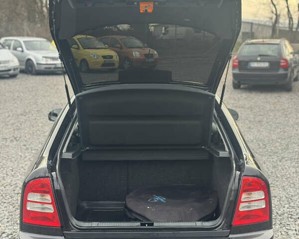 Черный Шкода Октавия, объемом двигателя 1.6 л и пробегом 173 тыс. км за 6700 $, фото 17 на Automoto.ua