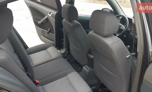 Чорний Шкода Октавія, об'ємом двигуна 1.6 л та пробігом 259 тис. км за 6700 $, фото 21 на Automoto.ua