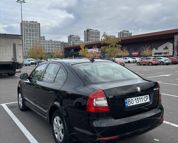 Черный Шкода Октавия, объемом двигателя 1.8 л и пробегом 287 тыс. км за 8700 $, фото 7 на Automoto.ua