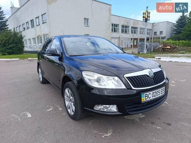Черный Шкода Октавия, объемом двигателя 1.8 л и пробегом 180 тыс. км за 7800 $, фото 2 на Automoto.ua