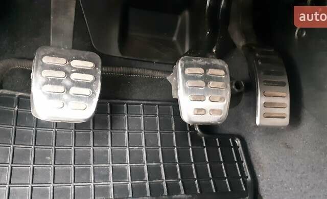 Чорний Шкода Октавія, об'ємом двигуна 1.6 л та пробігом 259 тис. км за 6700 $, фото 15 на Automoto.ua