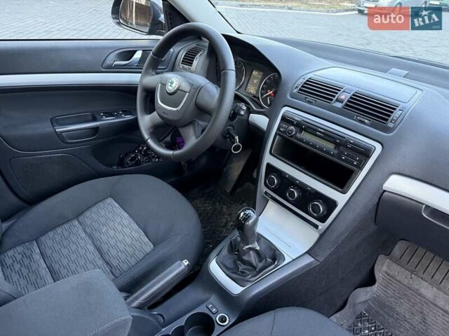 Чорний Шкода Октавія, об'ємом двигуна 1.9 л та пробігом 276 тис. км за 8800 $, фото 41 на Automoto.ua