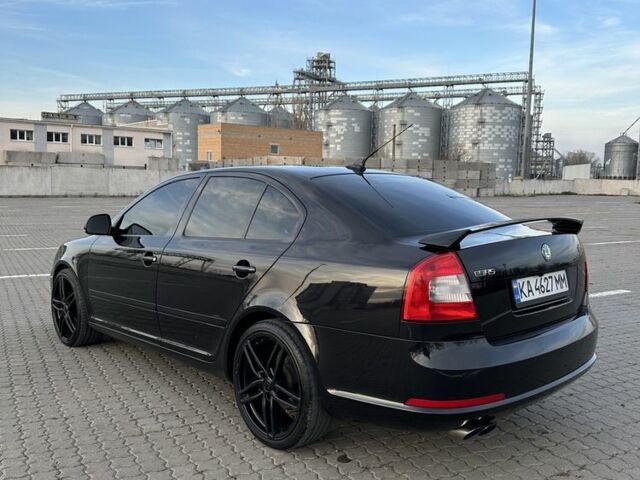 Чорний Шкода Октавія, об'ємом двигуна 2 л та пробігом 219 тис. км за 11000 $, фото 2 на Automoto.ua