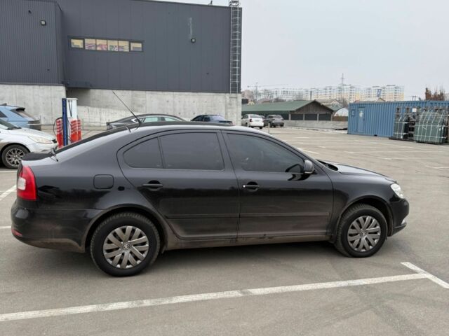 Черный Шкода Октавия, объемом двигателя 1.6 л и пробегом 164 тыс. км за 7500 $, фото 3 на Automoto.ua