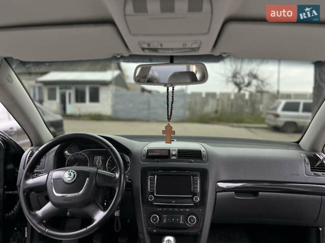 Чорний Шкода Октавія, об'ємом двигуна 2 л та пробігом 320 тис. км за 7800 $, фото 9 на Automoto.ua