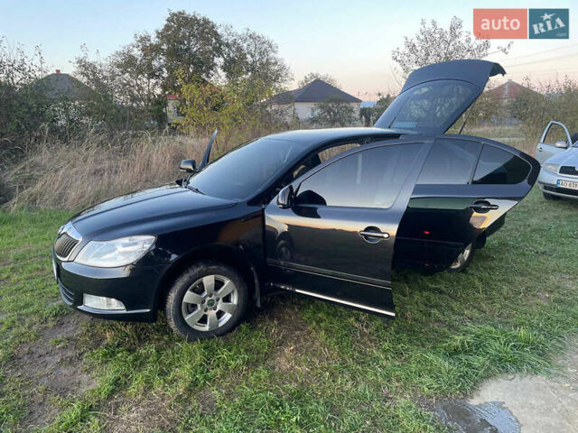 Черный Шкода Октавия, объемом двигателя 1.8 л и пробегом 208 тыс. км за 6600 $, фото 3 на Automoto.ua