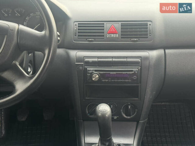 Черный Шкода Октавия, объемом двигателя 1.6 л и пробегом 173 тыс. км за 6700 $, фото 36 на Automoto.ua