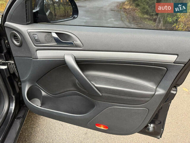 Чорний Шкода Октавія, об'ємом двигуна 2 л та пробігом 210 тис. км за 10490 $, фото 20 на Automoto.ua