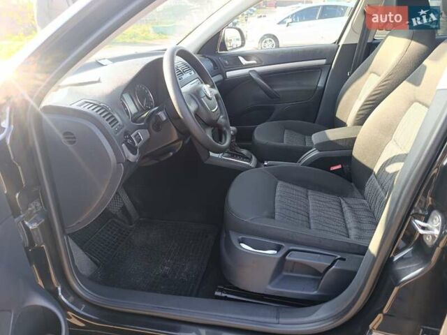 Чорний Шкода Октавія, об'ємом двигуна 1.8 л та пробігом 182 тис. км за 7600 $, фото 25 на Automoto.ua