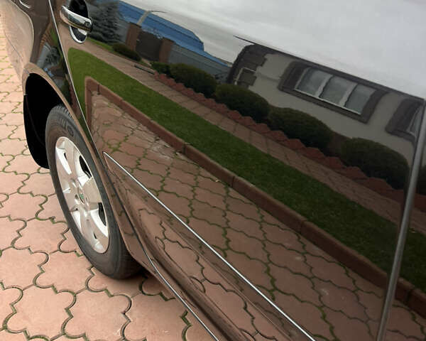 Черный Шкода Октавия, объемом двигателя 1.6 л и пробегом 117 тыс. км за 8999 $, фото 14 на Automoto.ua