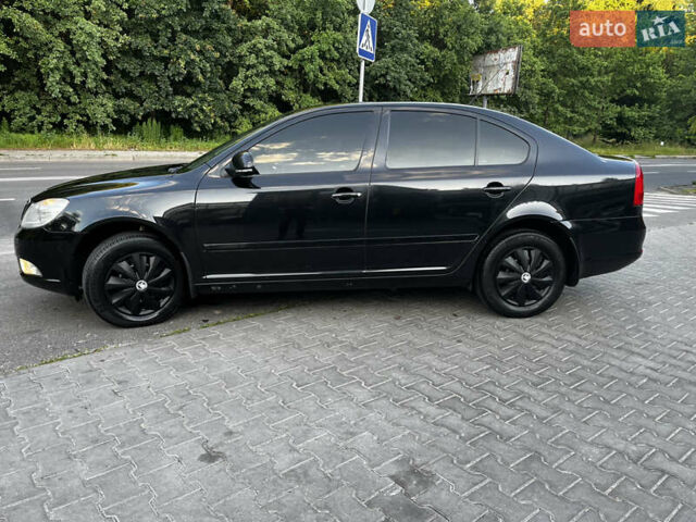 Черный Шкода Октавия, объемом двигателя 1.8 л и пробегом 180 тыс. км за 7200 $, фото 10 на Automoto.ua