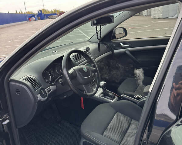 Шкода Октавия 2010 в Полтаве на Automoto.ua Черный Шкода Октавия, объемом двигателя 1.8 л и пробегом 265 тыс. км за 7400 $, фото 9 на Automoto.ua