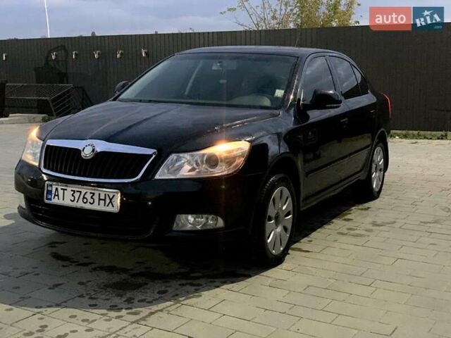 Черный Шкода Октавия, объемом двигателя 1.8 л и пробегом 230 тыс. км за 7500 $, фото 4 на Automoto.ua