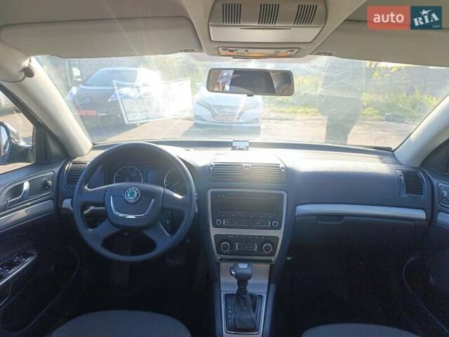 Чорний Шкода Октавія, об'ємом двигуна 1.8 л та пробігом 182 тис. км за 7600 $, фото 19 на Automoto.ua