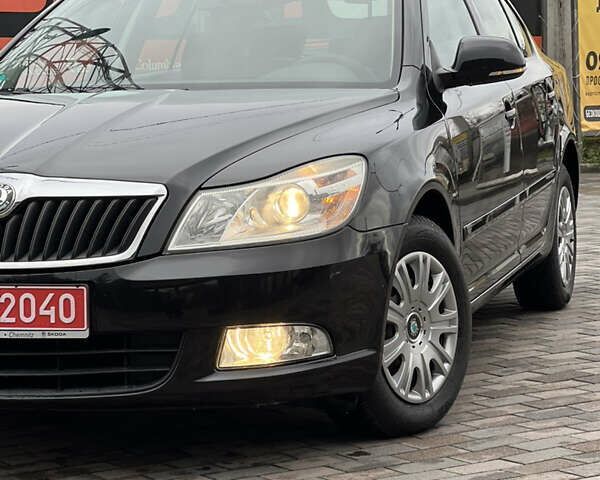Чорний Шкода Октавія, об'ємом двигуна 1.6 л та пробігом 167 тис. км за 8150 $, фото 2 на Automoto.ua
