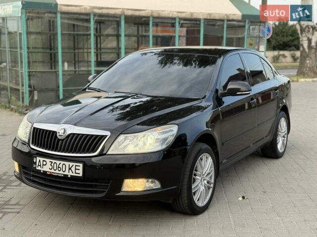 Черный Шкода Октавия, объемом двигателя 1.8 л и пробегом 200 тыс. км за 7600 $, фото 2 на Automoto.ua