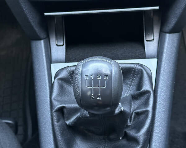 Черный Шкода Октавия, объемом двигателя 1.6 л и пробегом 178 тыс. км за 7800 $, фото 36 на Automoto.ua