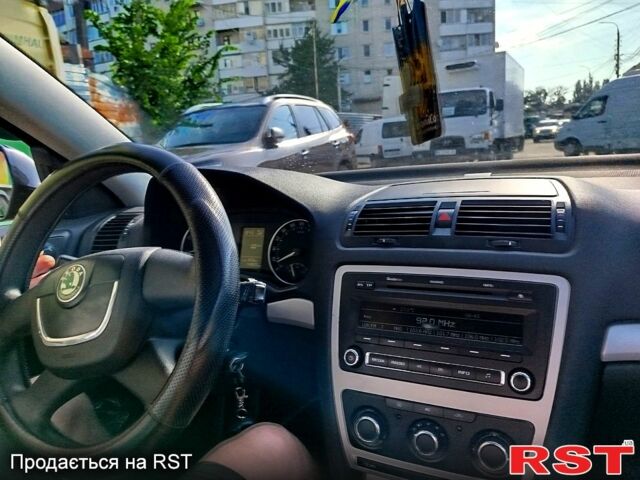 Черный Шкода Октавия, объемом двигателя 1.8 л и пробегом 150 тыс. км за 6800 $, фото 6 на Automoto.ua