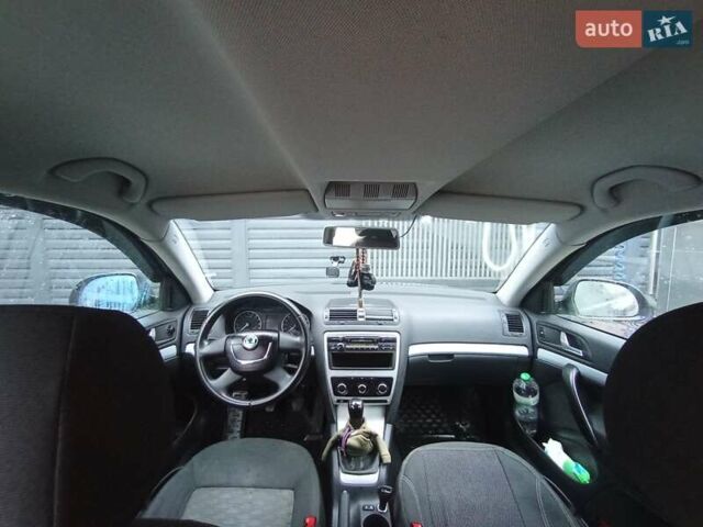 Черный Шкода Октавия, объемом двигателя 1.6 л и пробегом 279 тыс. км за 7500 $, фото 16 на Automoto.ua