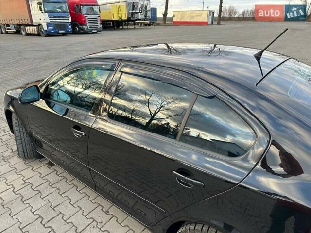 Черный Шкода Октавия, объемом двигателя 1.6 л и пробегом 320 тыс. км за 7300 $, фото 2 на Automoto.ua