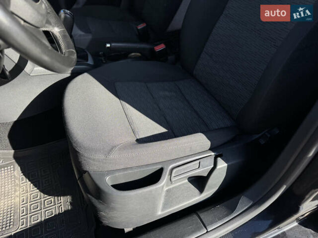 Черный Шкода Октавия, объемом двигателя 1.6 л и пробегом 230 тыс. км за 6999 $, фото 14 на Automoto.ua