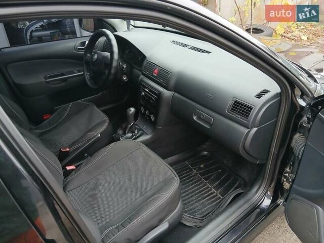 Чорний Шкода Октавія, об'ємом двигуна 1.6 л та пробігом 126 тис. км за 6600 $, фото 2 на Automoto.ua