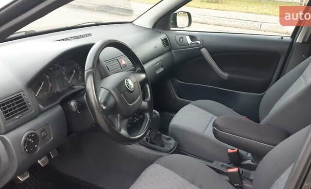 Чорний Шкода Октавія, об'ємом двигуна 1.6 л та пробігом 259 тис. км за 6700 $, фото 9 на Automoto.ua