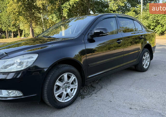 Черный Шкода Октавия, объемом двигателя 0 л и пробегом 131 тыс. км за 7900 $, фото 8 на Automoto.ua