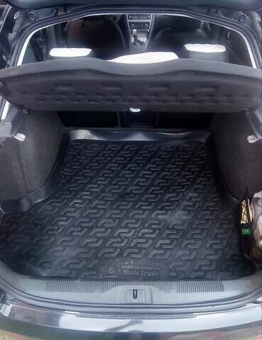 Черный Шкода Октавия, объемом двигателя 1.8 л и пробегом 140 тыс. км за 9200 $, фото 17 на Automoto.ua