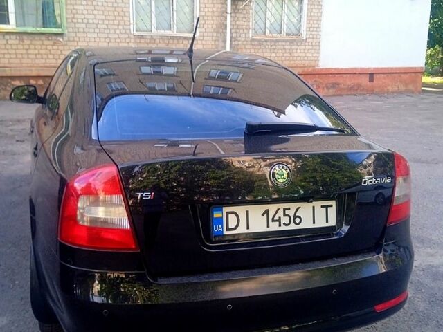 Черный Шкода Октавия, объемом двигателя 1.8 л и пробегом 145 тыс. км за 8200 $, фото 5 на Automoto.ua