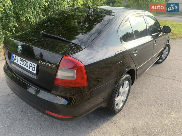 Шкода Октавія 2011 у Белой Церкве на Automoto.ua Чорний Шкода Октавія, об'ємом двигуна 1.8 л та пробігом 303 тис. км за 6750 $, фото 3 на Automoto.ua