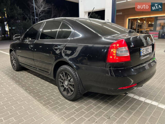 Шкода Октавія 2011 у Дніпро (Дніпропетровську) на Automoto.ua Чорний Шкода Октавія, об'ємом двигуна 1.6 л та пробігом 215 тис. км за 8900 $, фото 15 на Automoto.ua