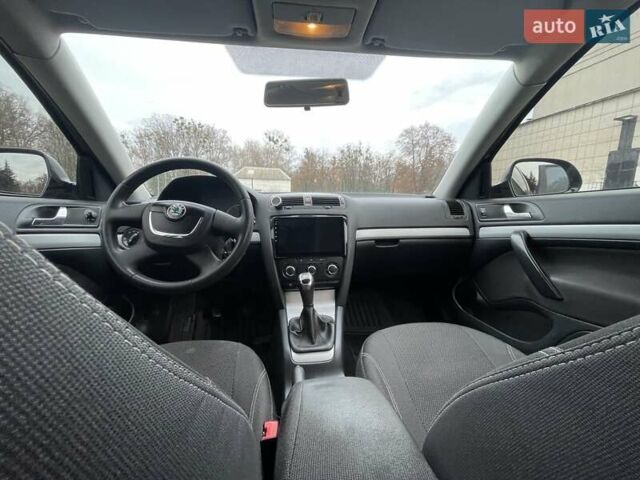 Чорний Шкода Октавія, об'ємом двигуна 1.8 л та пробігом 210 тис. км за 9600 $, фото 14 на Automoto.ua