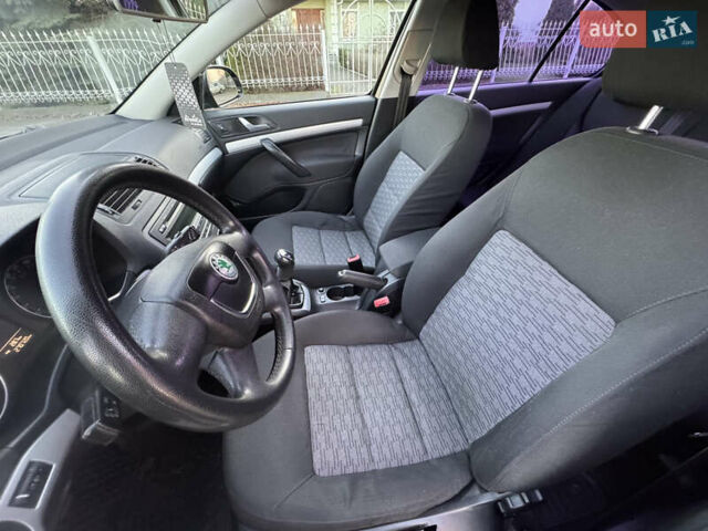 Черный Шкода Октавия, объемом двигателя 0 л и пробегом 270 тыс. км за 6900 $, фото 10 на Automoto.ua